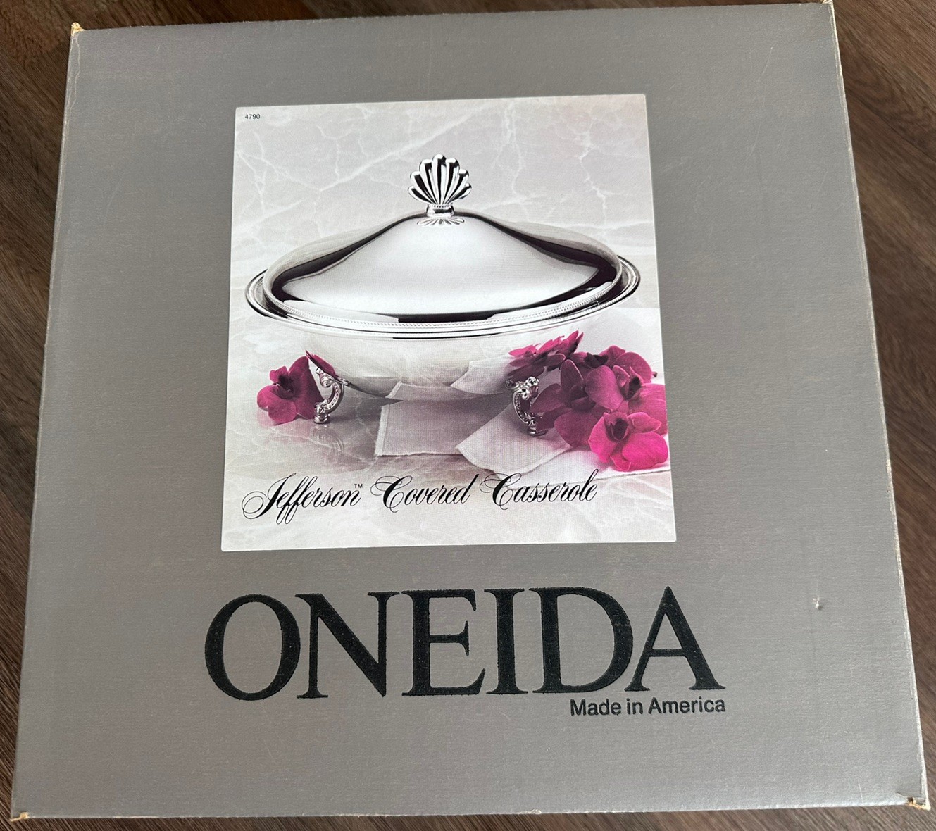 Oneida Jefferson Silverplate 1-1/2 qt Covered Casserole New in Box