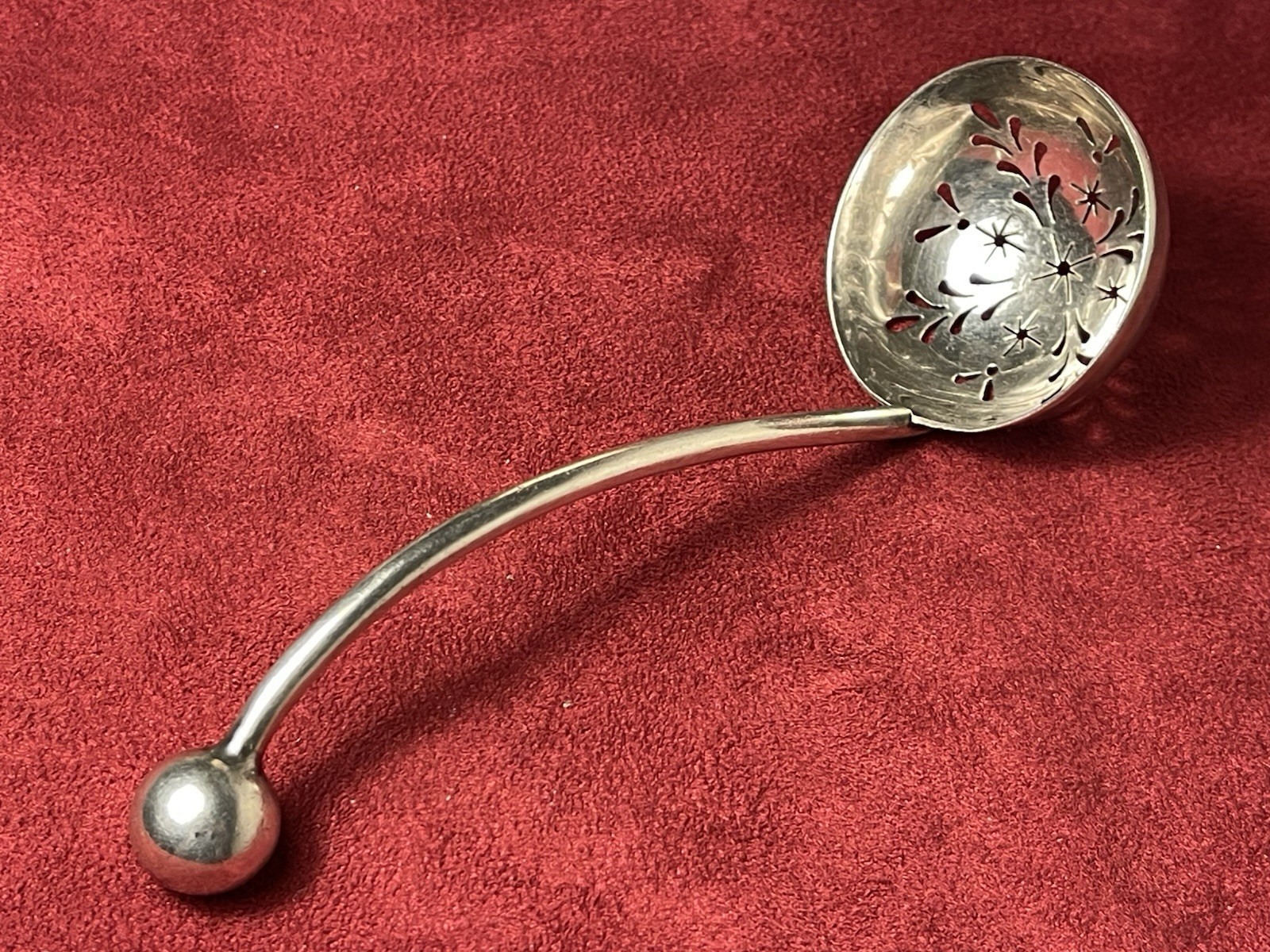 Antique Dixon Silver Sugar Sifter Pierced Spoon 6” Mint Cond. Beautiful Piece!