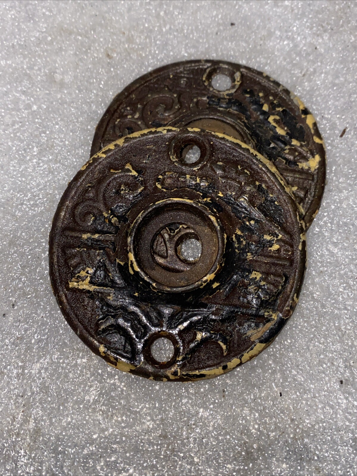 Antique Pair Of 1880’s B-12000 Cast Iron Reading Hardware Door Knob Rosettes