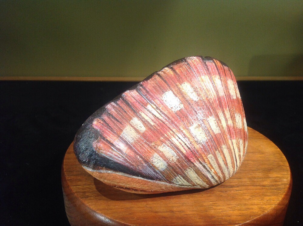 Vtg 1991 Folk Art Hand Painted Signed Seashell Rock
