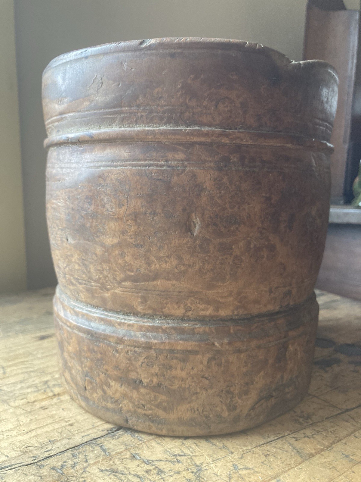 Fantastic! Large antique Primitive turned BURL Wooden Mortar