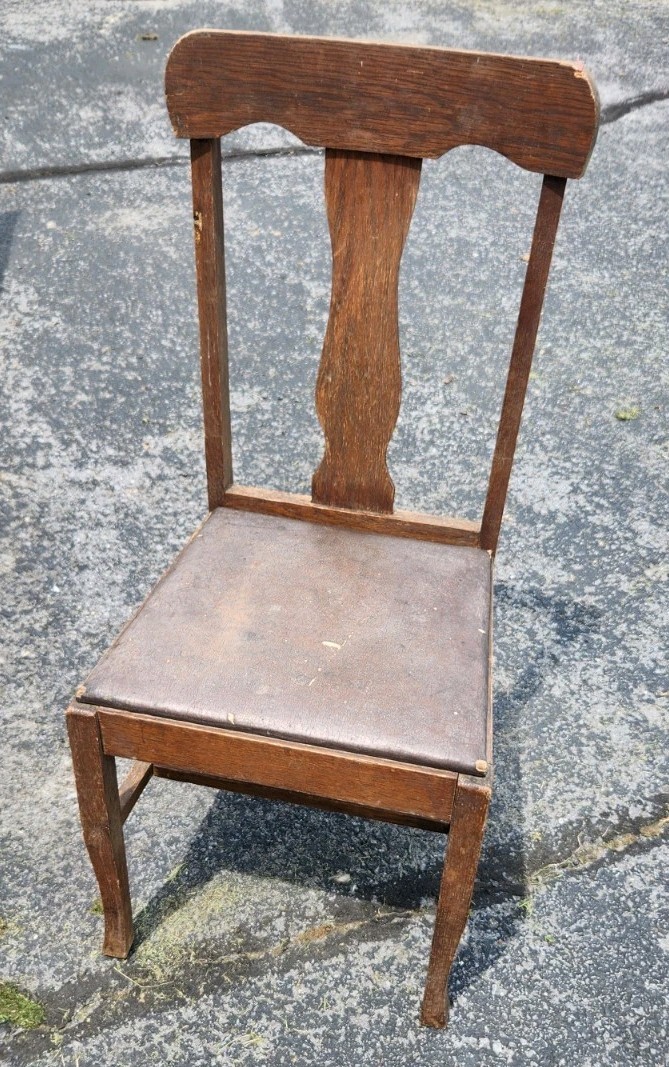 Vintage Wood Dining Chair Fiddle Violin Back Kitchen Sitting Antique Oak?