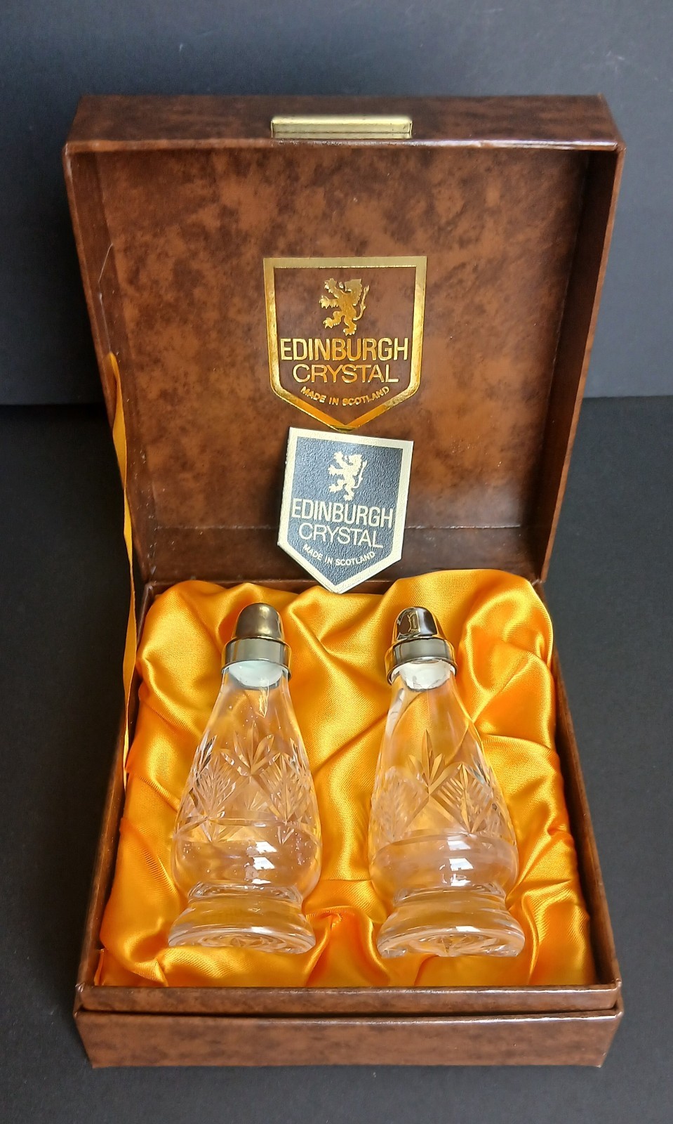 Boxed Edinburgh Crystal “Cameron” Cut Salt & Pepper Shakers Set 5.5″