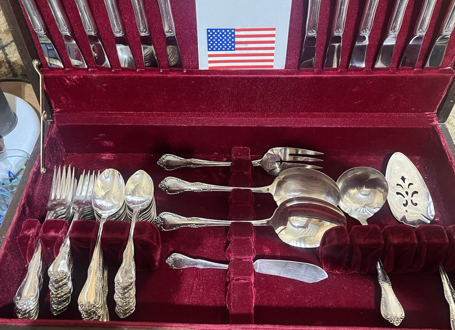 Vintage ONEIDA COMMUNITY Fredericksburg 1968 Silver Plated Flatware 67pc (2F)