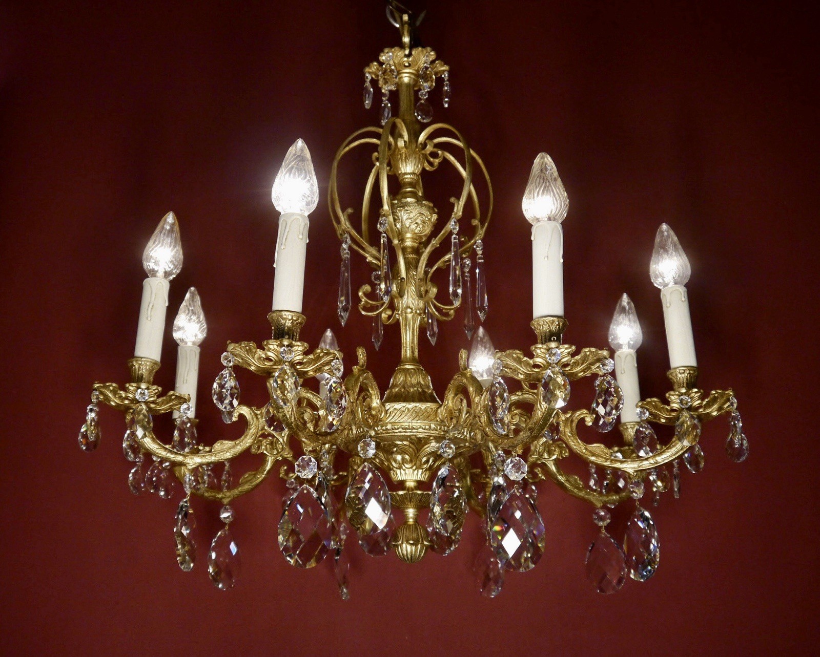 Rare Spanish Gold Bronze Chandelier 8 Lights Crystal Drops 1960s Baroque