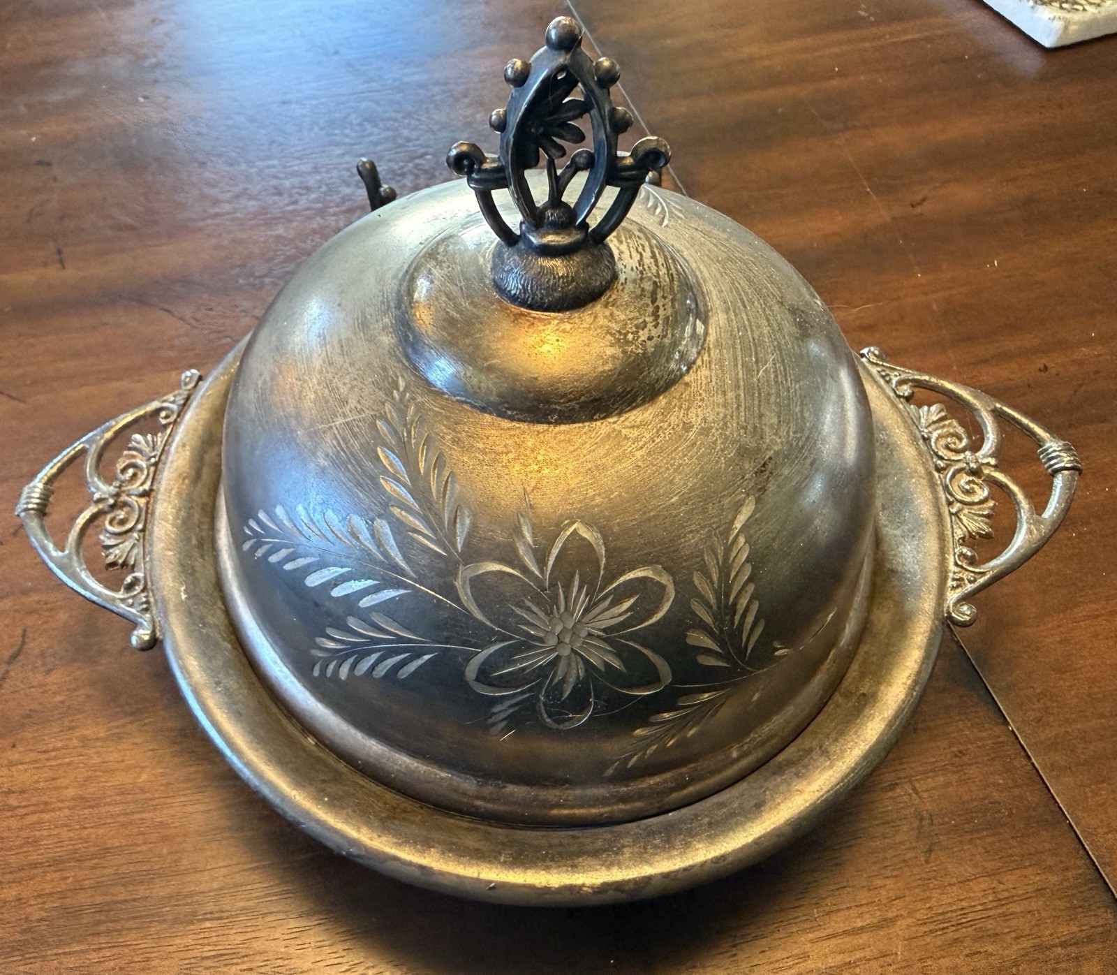 VTG Van Bergh S.P. Co. – Quadruple Silver Plate Covered Butter Serving Dish #355