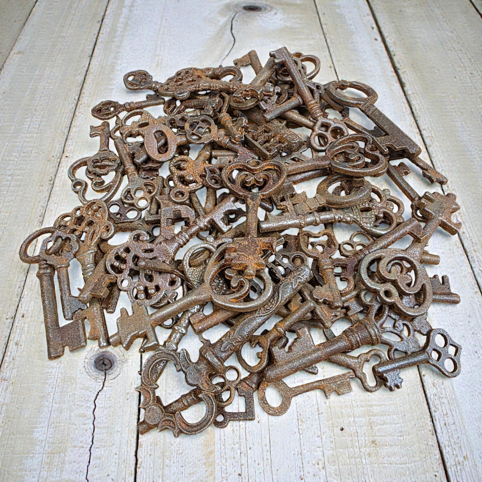 19th-Century Cast Iron Assorted Keys With Antique Finish (Lot of 100)