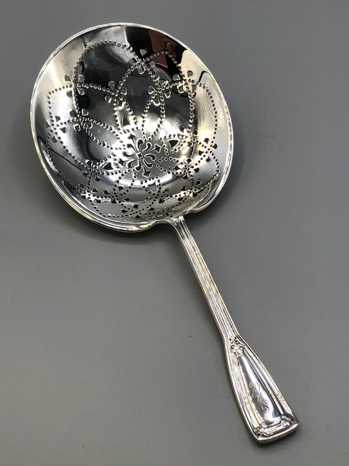 Saint Dunstan by Tiffany Sterling Silver Saratoga Chip Server 9″