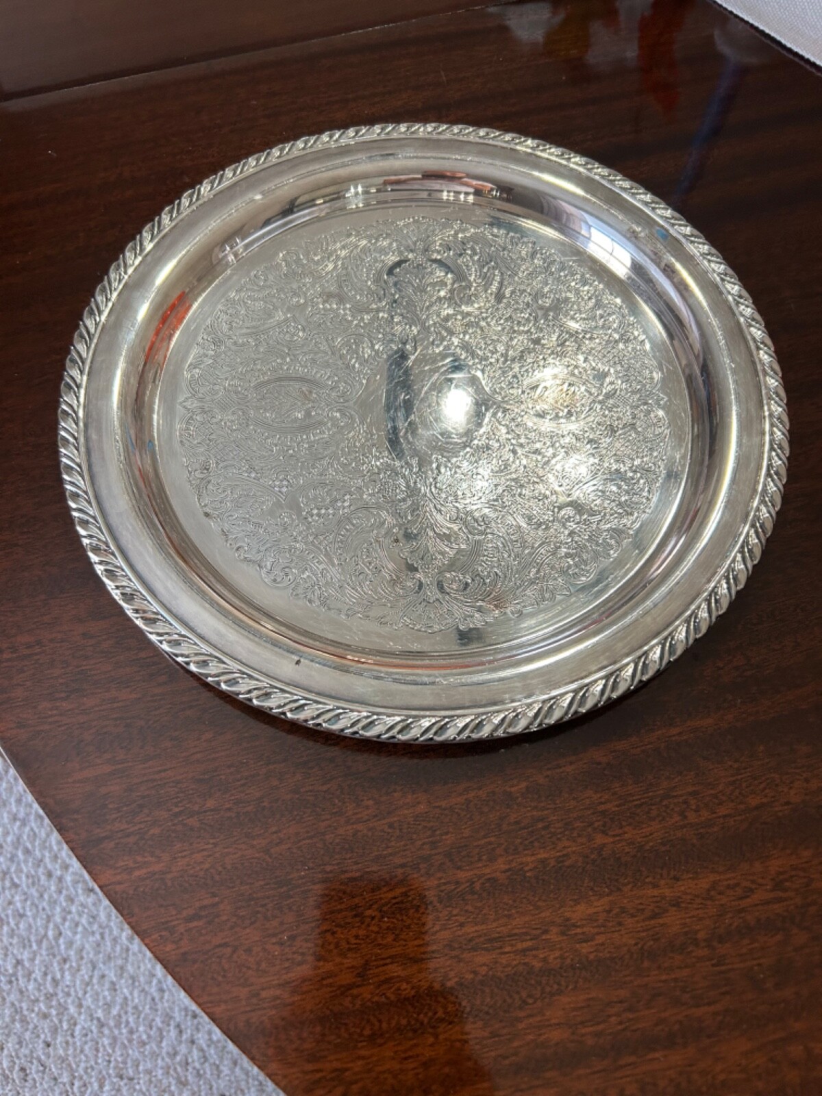 Vintage Oneida Silver Plate Rope Edge Etched Design Serving Platter approx. 12″