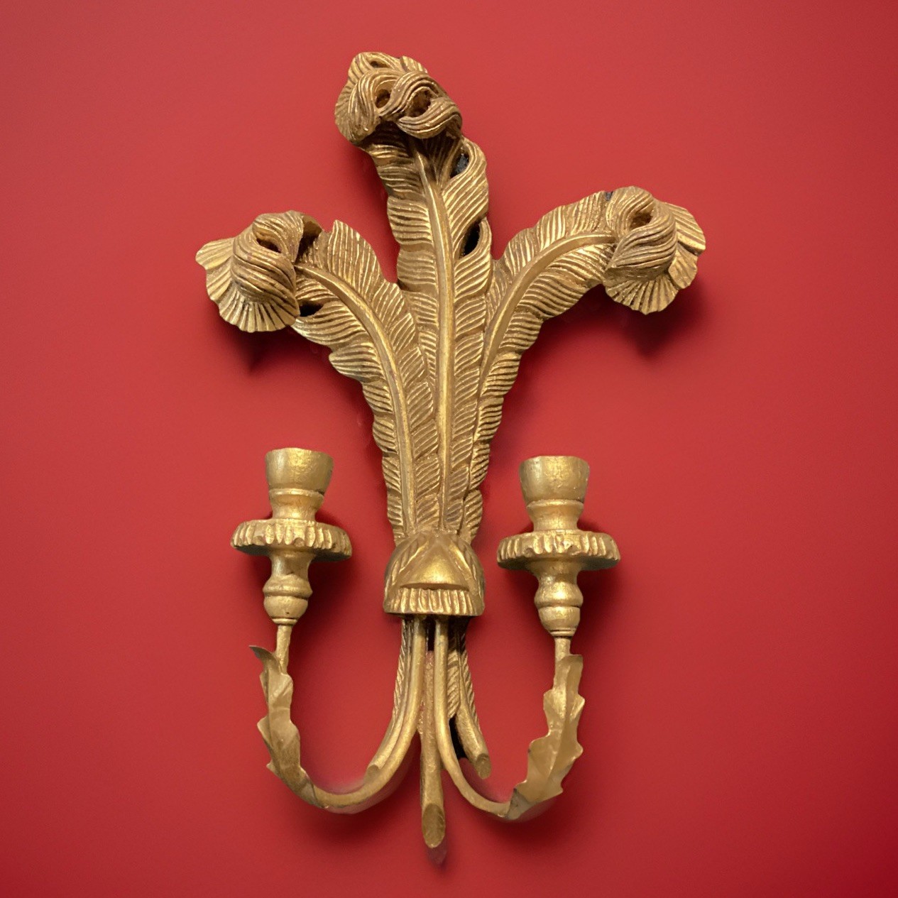VTG Gold Tone Gilt Wood French style wall sconce plume 3 Ostrich feathers READ!!