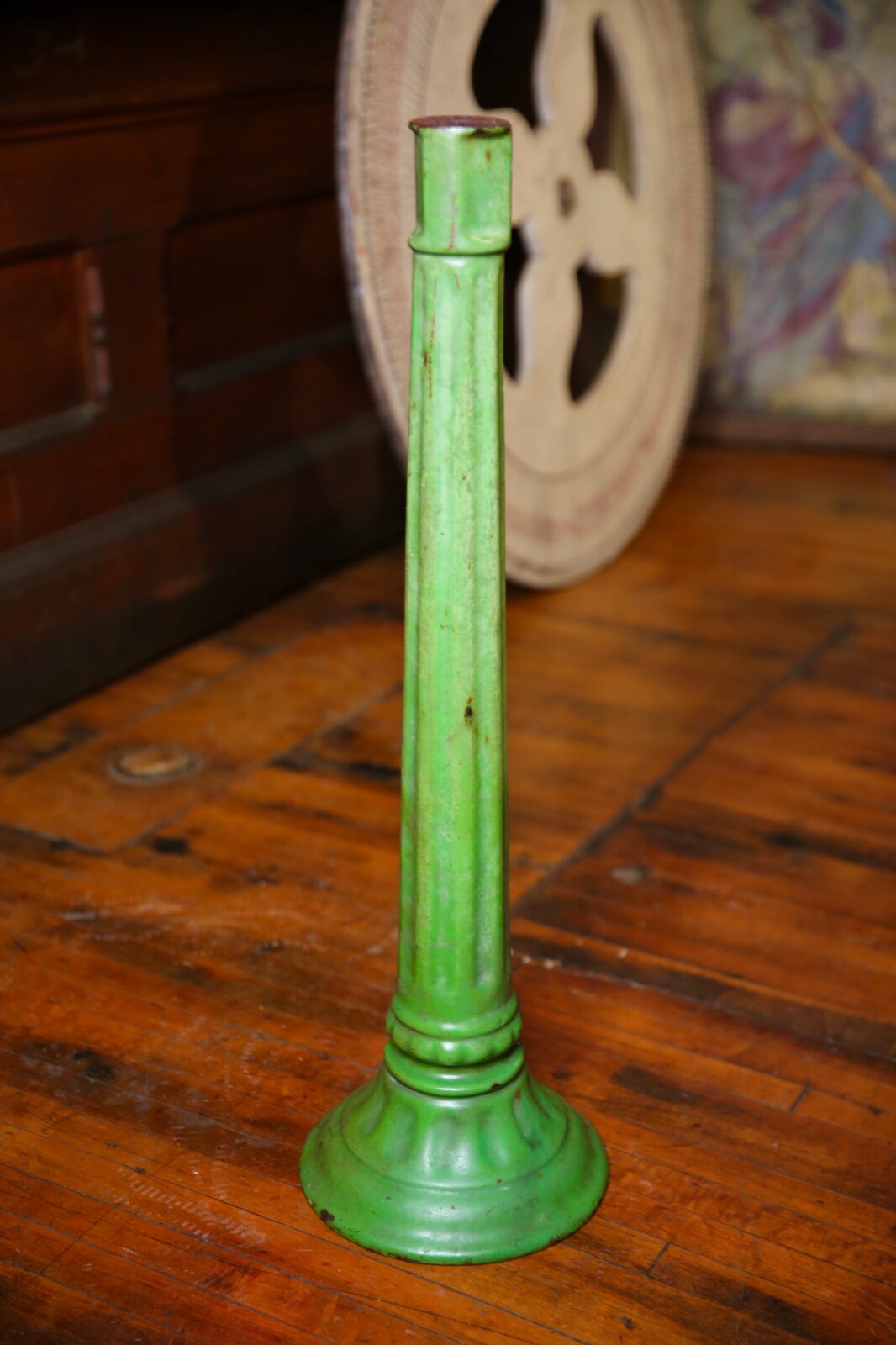 Antique Porcelain Soda Fountain Cast Iron Base Counter Bar Stool chair green VTG