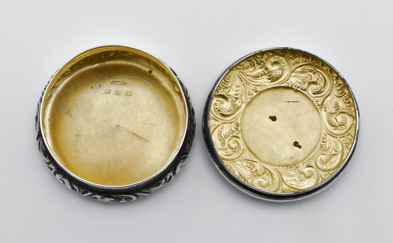 Antique Victorian Solid Silver Powder Pot Snuff Box Golden Jubilee Repousse 1896