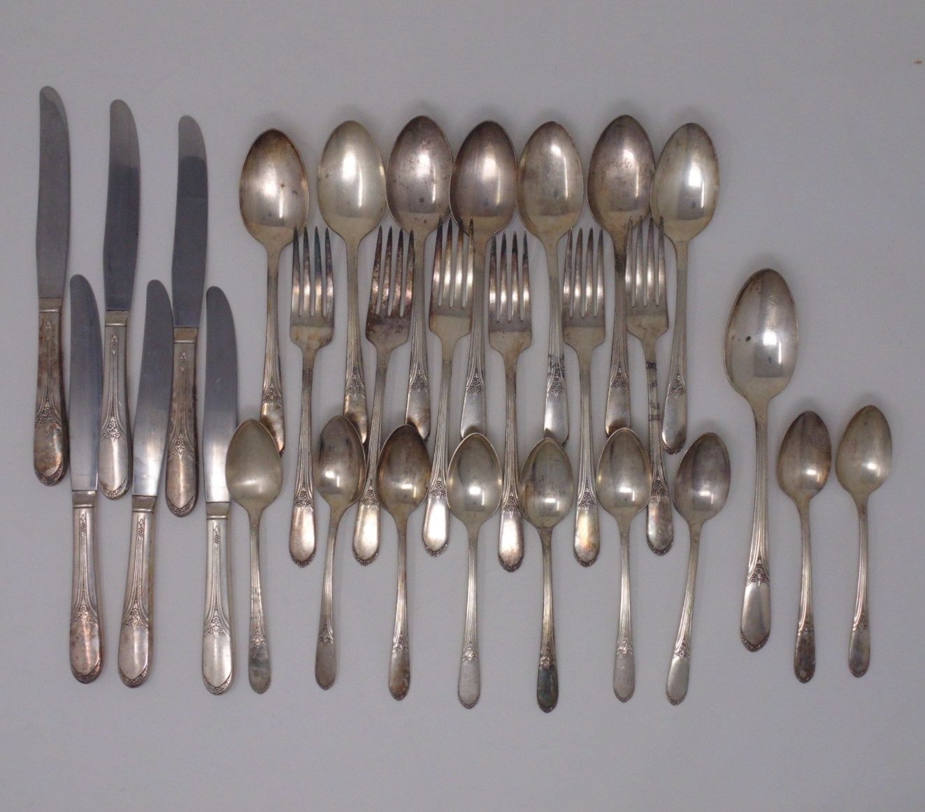 Lot of 29 WM Rogers Silver Plate Flatware Mary-Lou Devonshire Pattern 1938