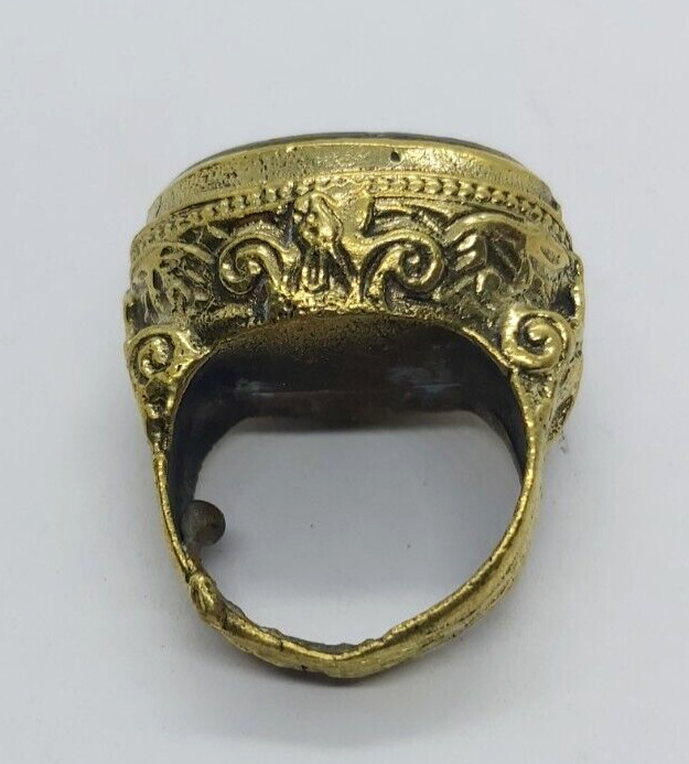Unique Ancient Agate intaglio Scorpion Beautiful Old Bronze Ring