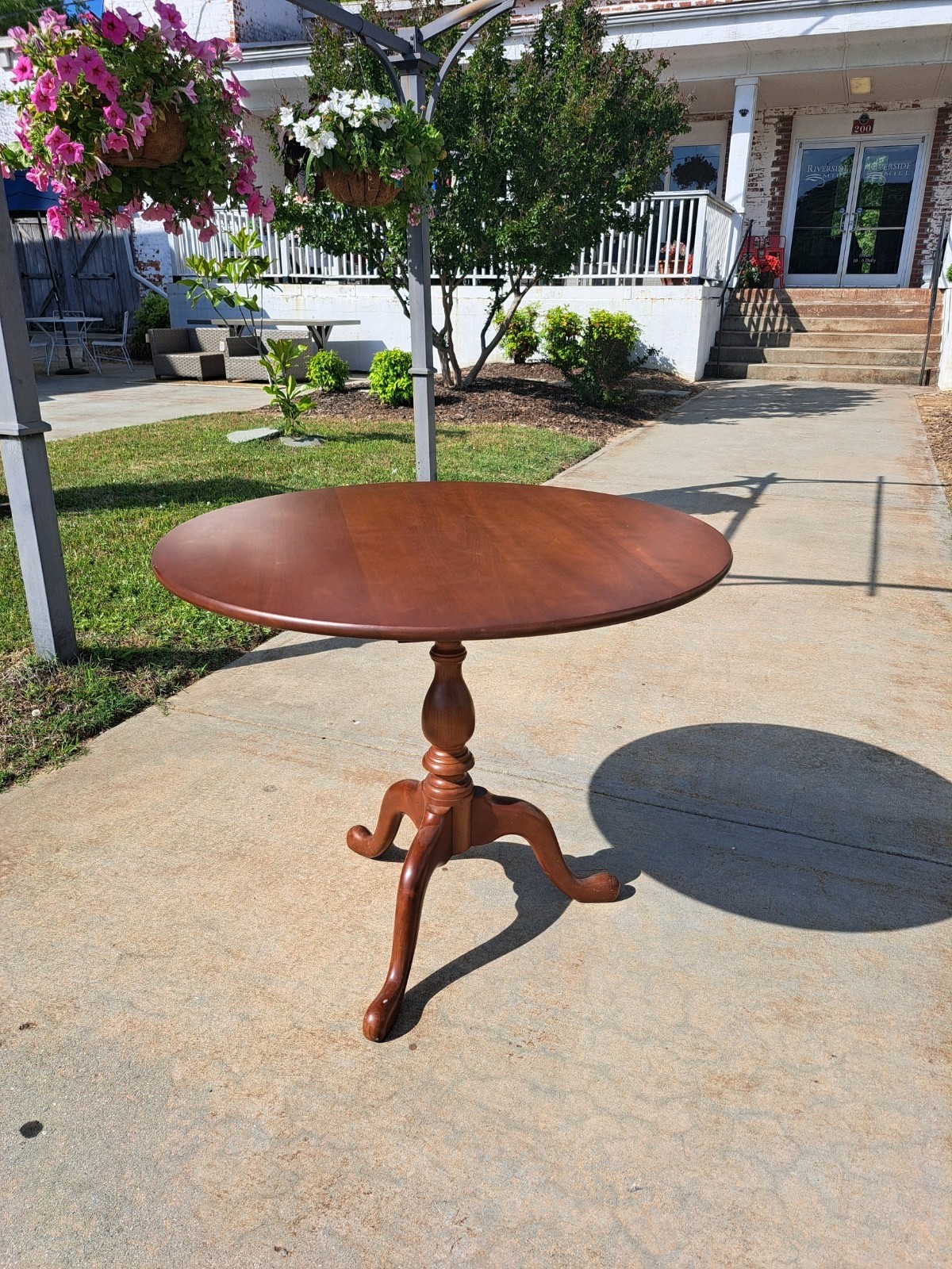 Cherry Birdcage Tilt Top Tea Table By Suters Of Virginia 20thc