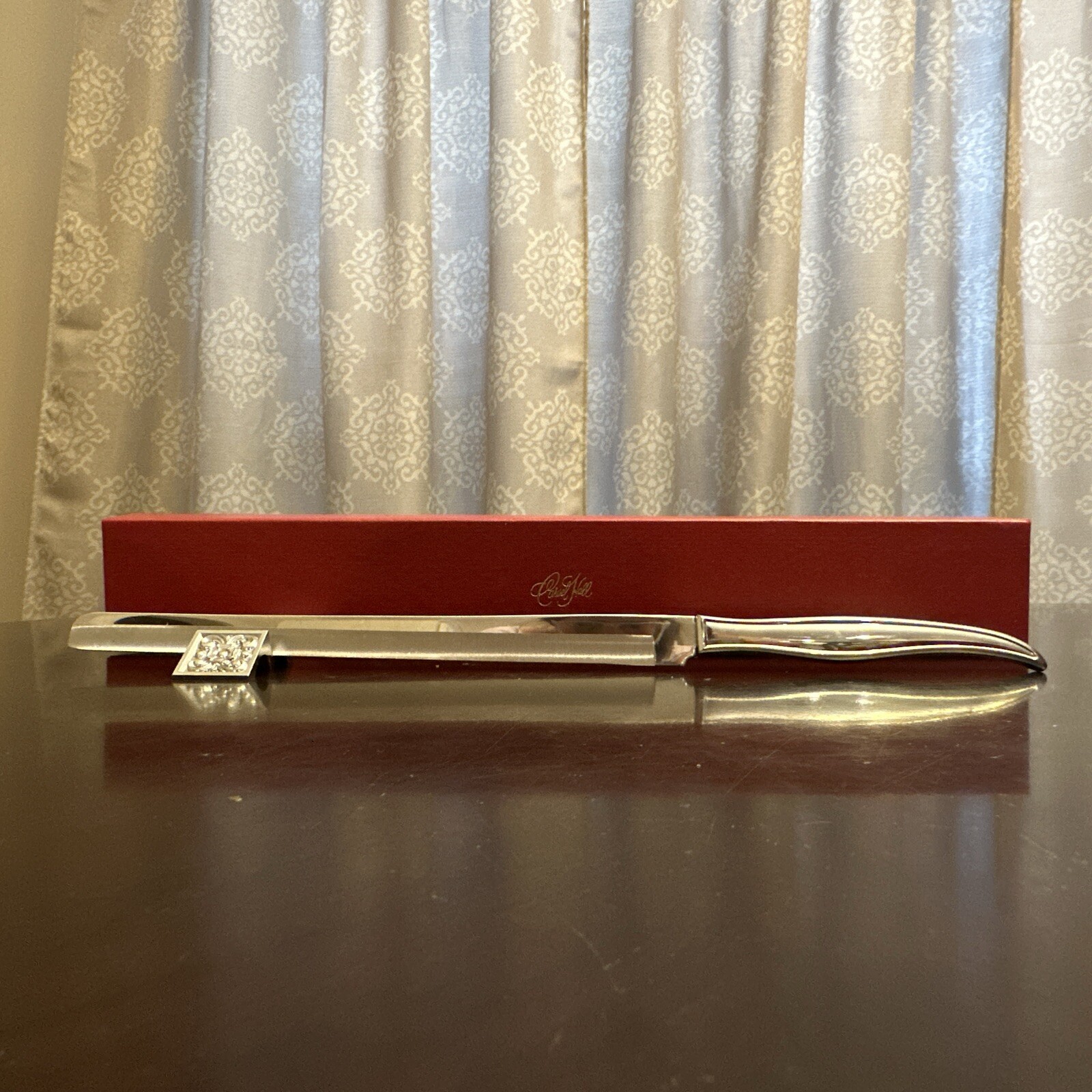 Carvel Hall Vintage Silverplate Cake Knife & Rest In Box