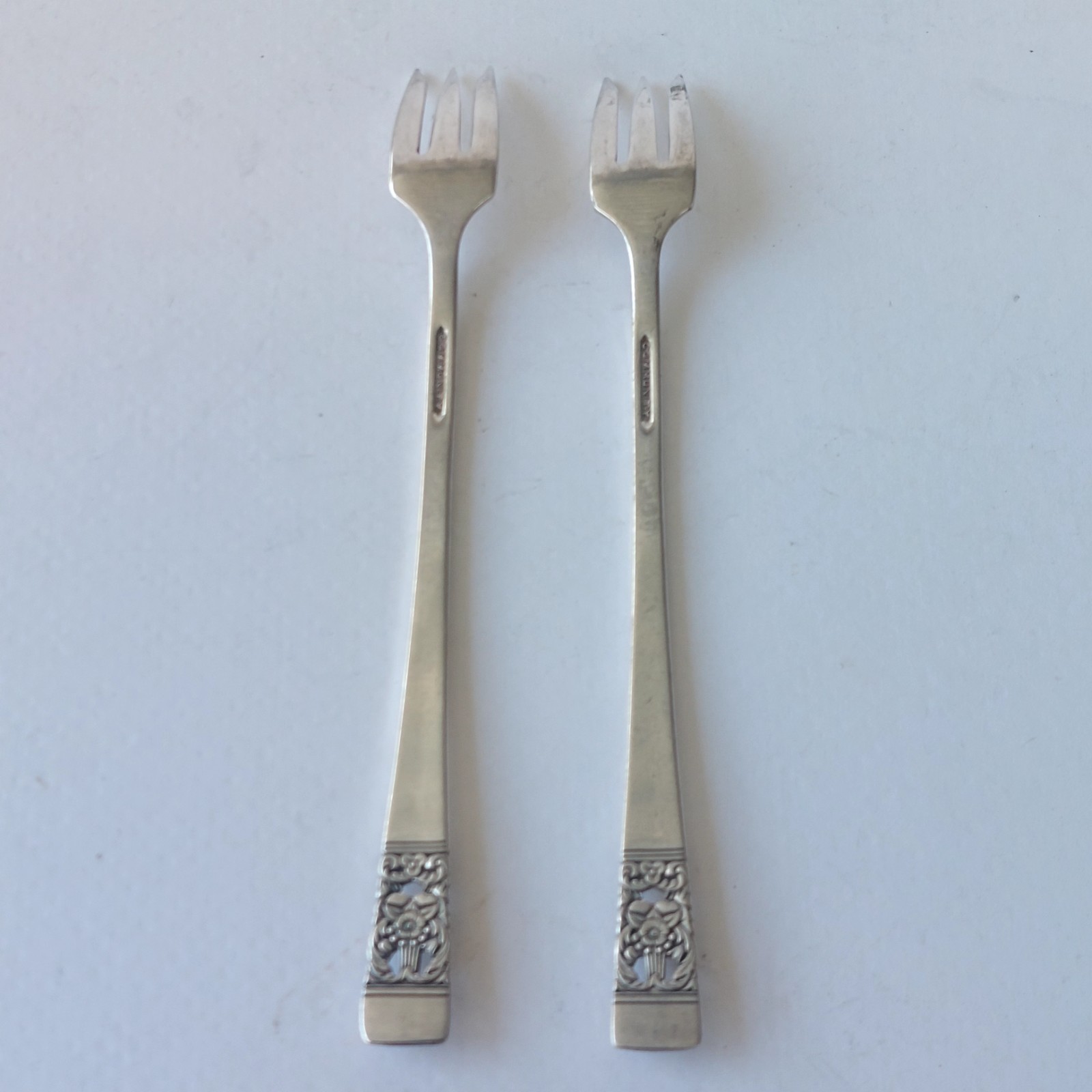 Set Of 2 Oneida Community Coronation Silver Plate Cocktail Forks