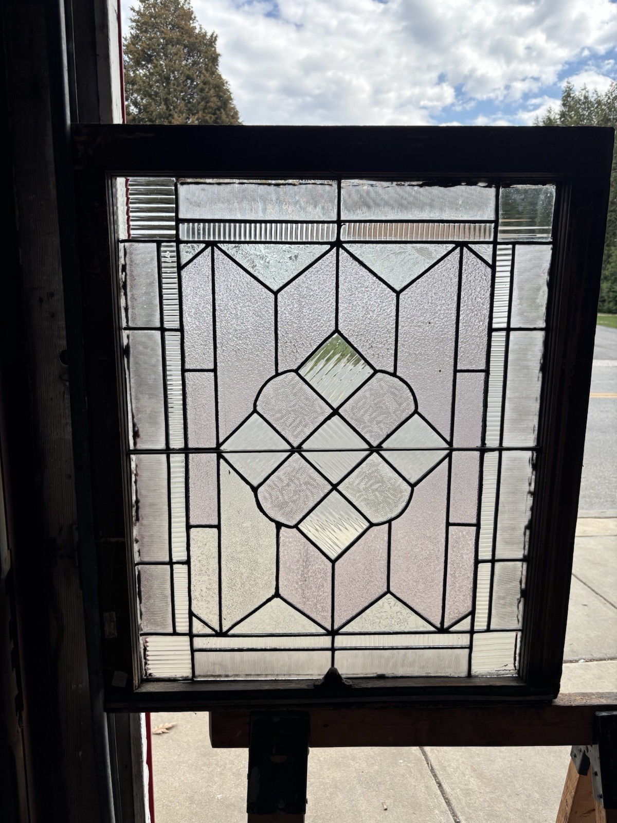 ~ ANTIQUE STAINED GLASS WINDOW ~ 28.25 x 33.5 ~ ARCHITECTURAL SALVAGE ~