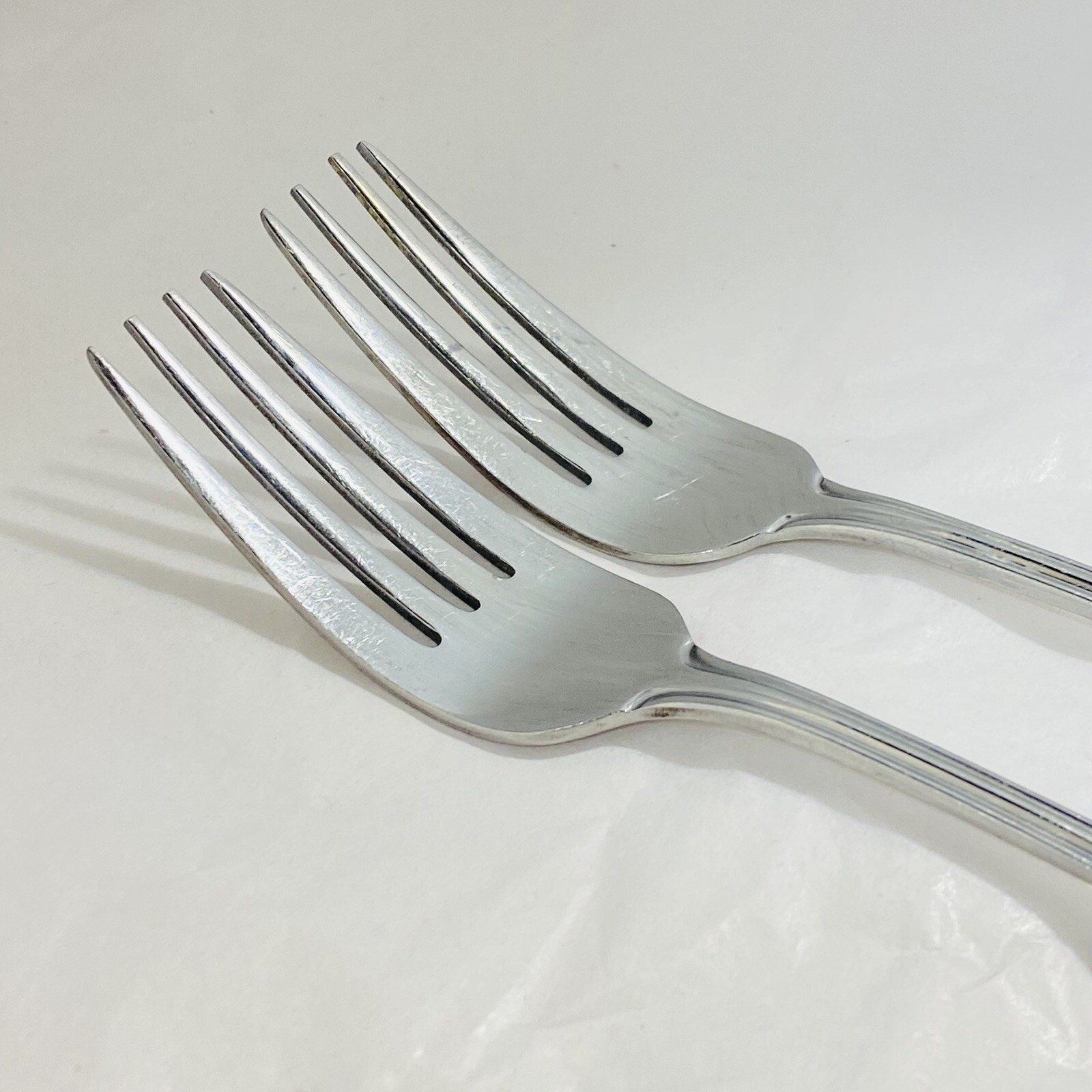 Farberware BEVEL BAY Fan Tip Stainless Flatware 2-DINNER FORKS