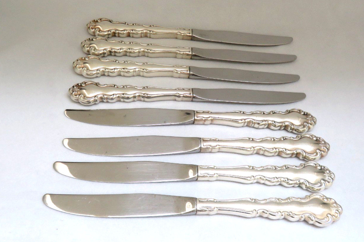 SET of 8 ONEIDA Silver Plate MODERN BAROQUE Dinner Knives 9 1/8″ No Monogram