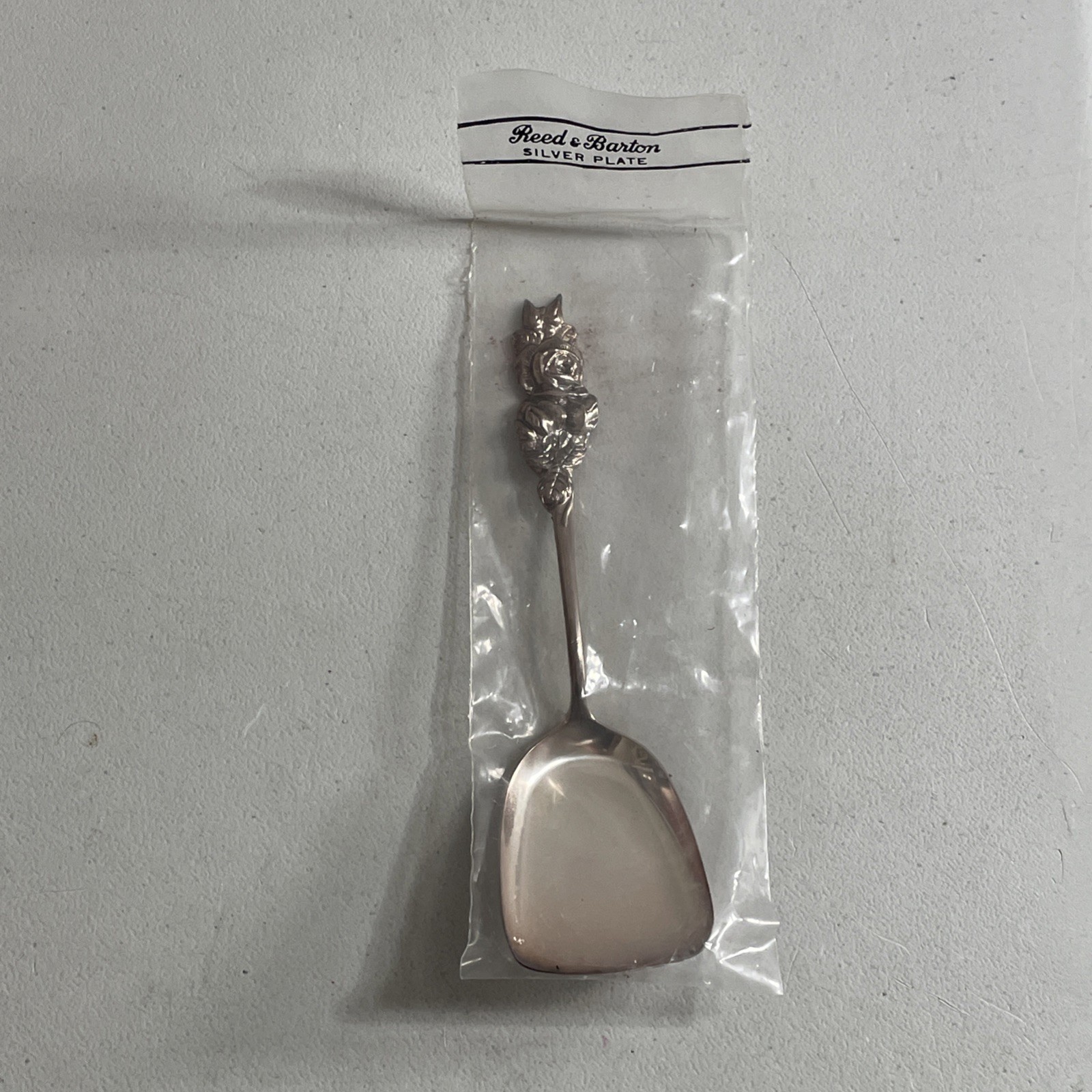Reed & Barton Harlequin Silverplate 5.5″ Bon Bon / Appetizer Serving Spoon