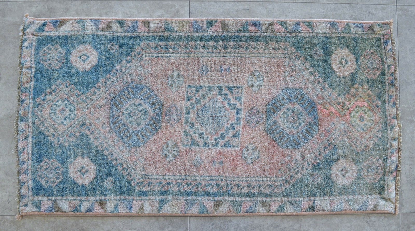2×3 ft Small Area Rug Hand Knotted Oushak Rug Muted Color DoorMat – 46 x 87 cm