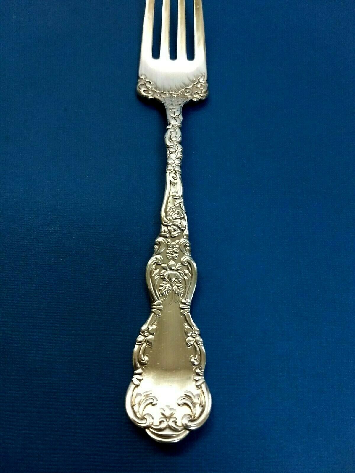 Large 9″ Wm Rogers Eagle Cold Meat Serving Fork Silverplate Silverware