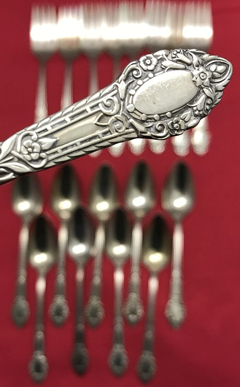 18 Pc RENDEZVOUS Silverplated SALAD FORKS & TEASPOONS Community Very Nice!