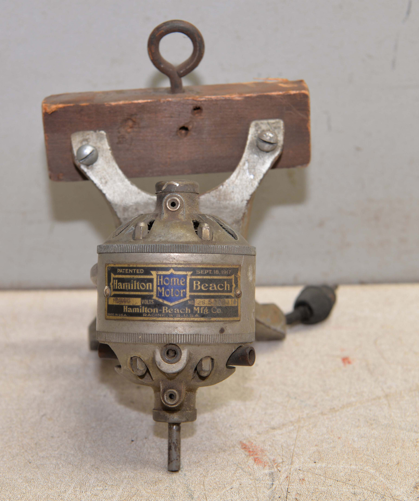 Antique Hamilton Beach electric motor 1917 patent jeweler lathe sewing machine