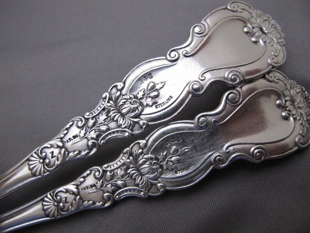 TWO Gorham IMPERIAL CHRYSANTHEMUM (1895) DESSERT / OVAL SOUP SPOONS-7 1/2 In