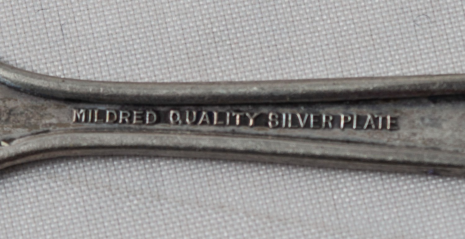 2 MILDRED BUTTER SPREADER FLAT by MILDRED QUALITY SILVER PLATE