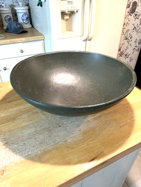 1800S LARGE WOODEN BOWL WITH LIP IN GREEN PAINT 18 1/2″ ACROSS