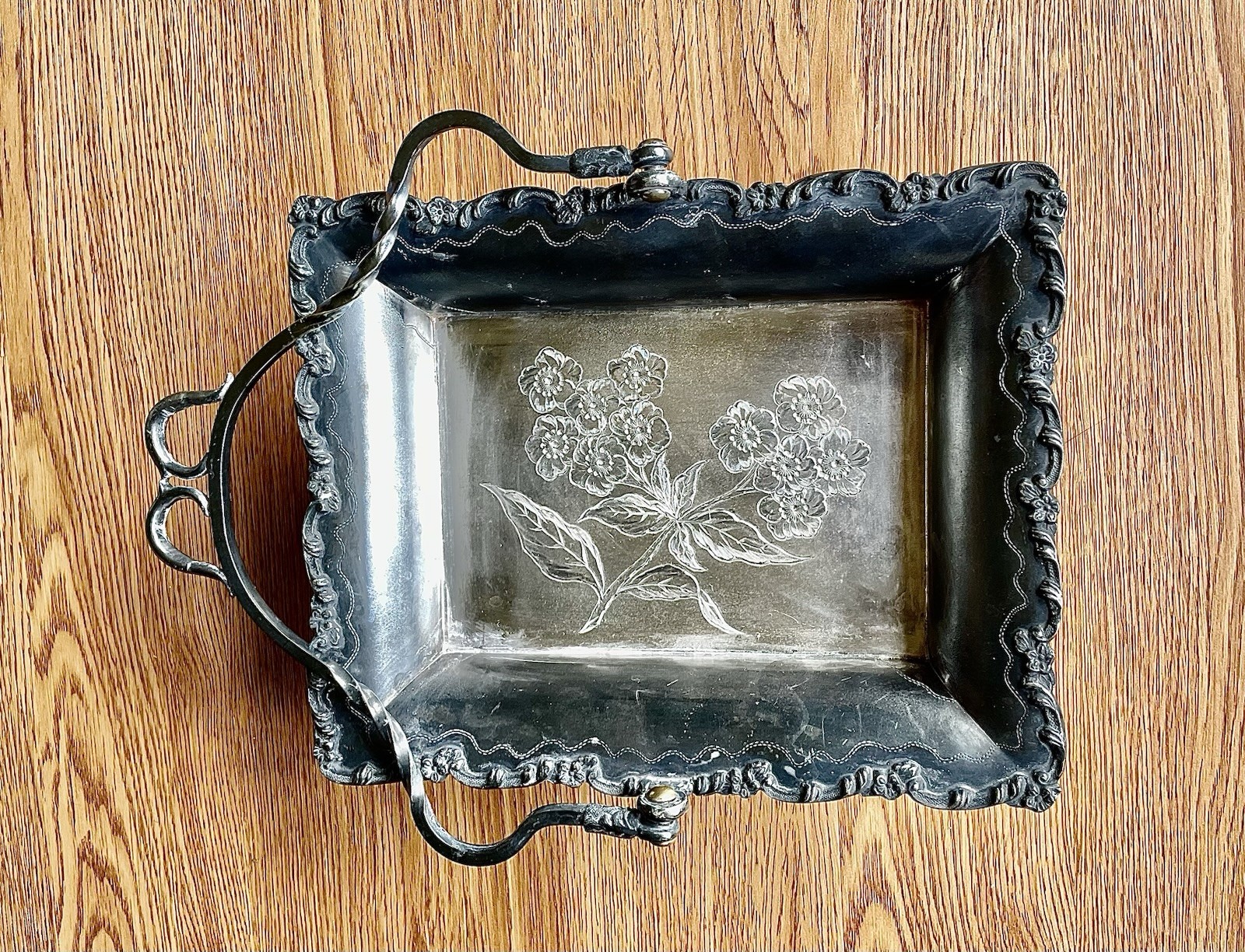 Antique Quadruple Plate By Lyons Silver Co 617