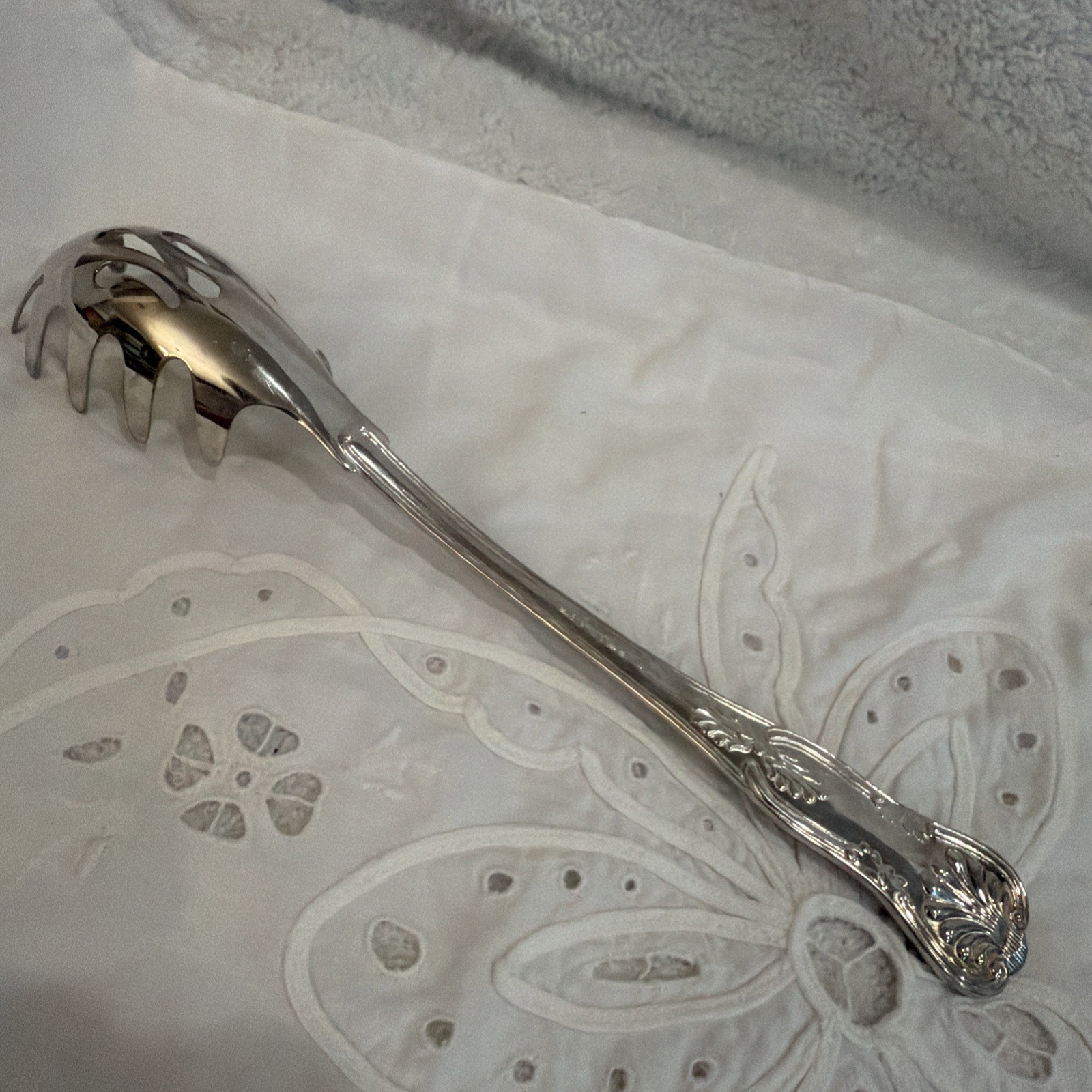 Vintage 11″ Sheffield Silver Co Silver Plate “Kings” Pattern Pasta Server Spoon