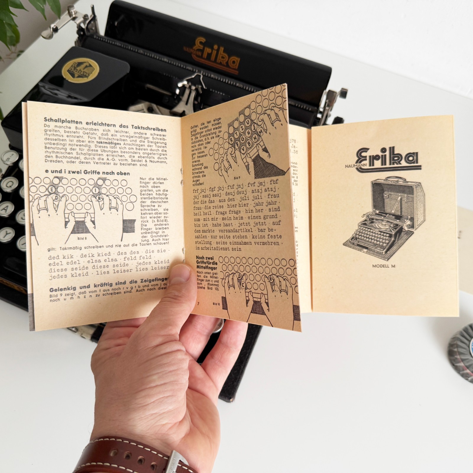 Erika S Typewriter | 1930s | Working | Serviced | UPS 3-Day to US/CAN