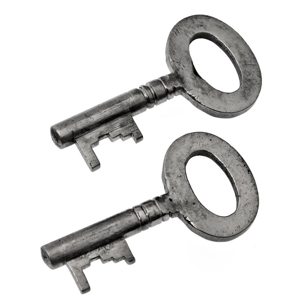 LOUIS VUITTON Trunk Key MATCHED PAIR Code ‘038624’ 1⅝” – Antique – ref.k223