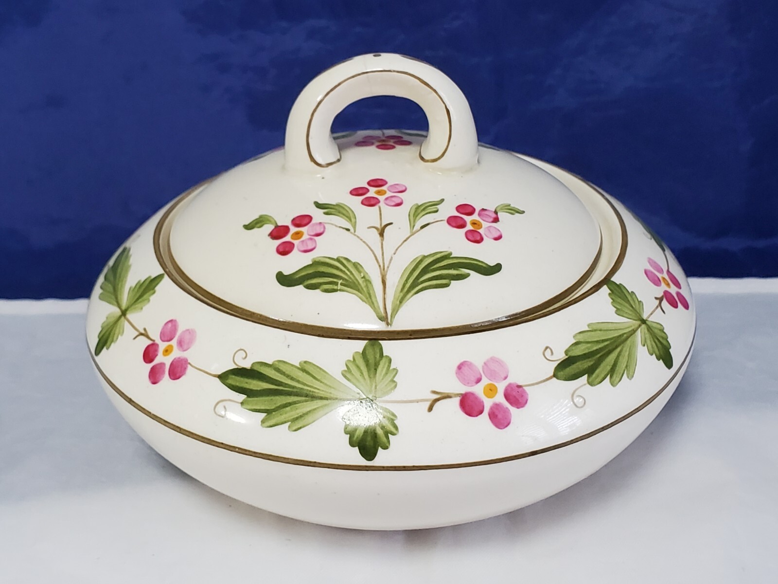 ANTIQUE WEDGWOOD CREAMWARE LIDDED POT – C1800-1850 SUGARBOWL/DRESSING TABLE