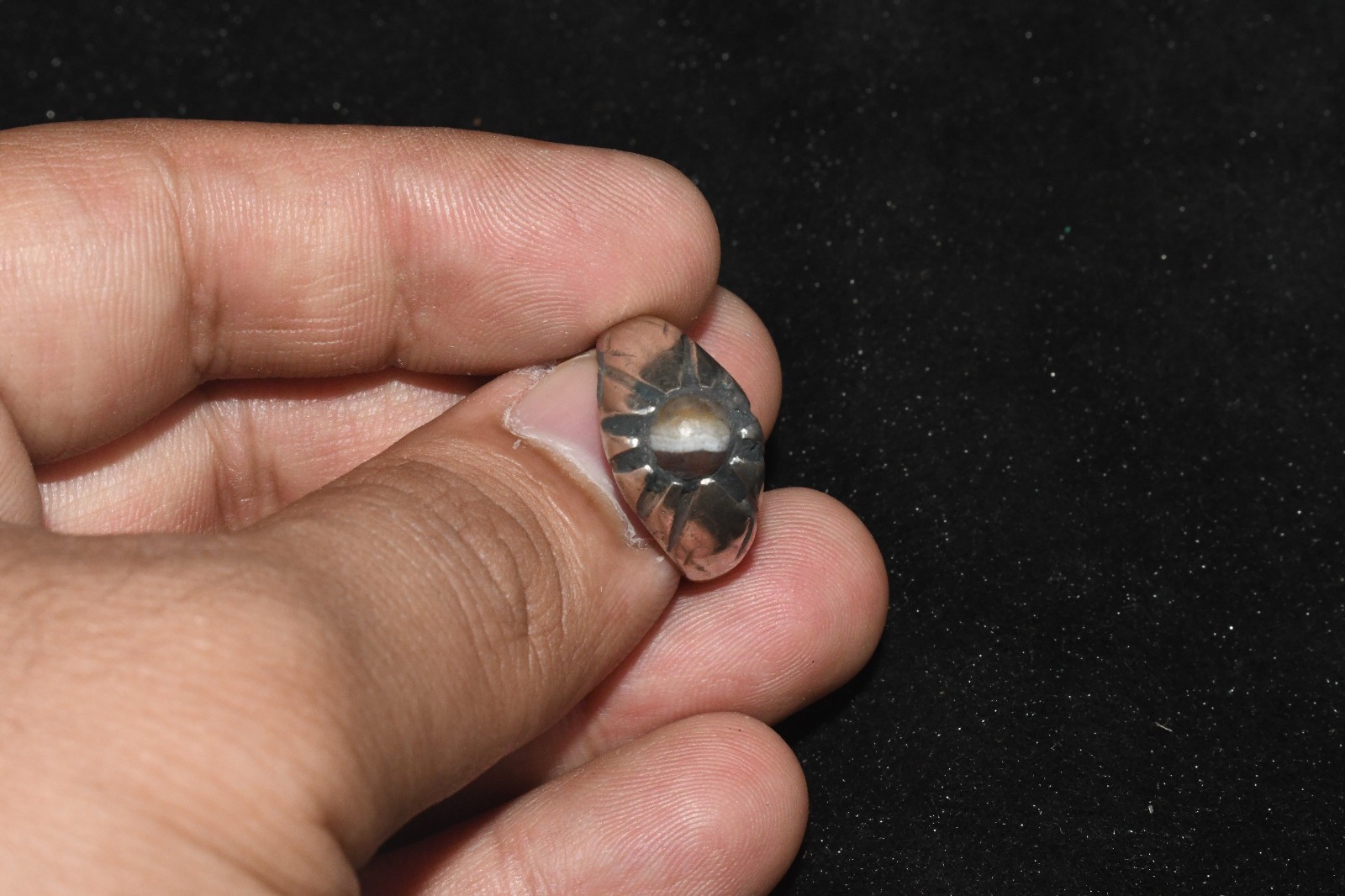 Rare Antique Old Near Eastern Solid Silver ring with Agate Stone Bezel