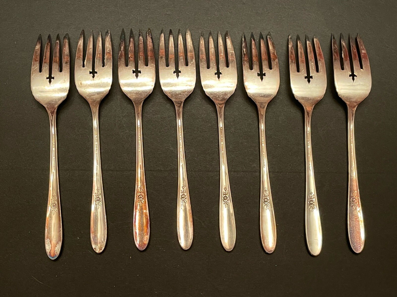VTG 50 pc Silverplate Tudor Plate Oneida Community FANTASY Service for 8 w/box