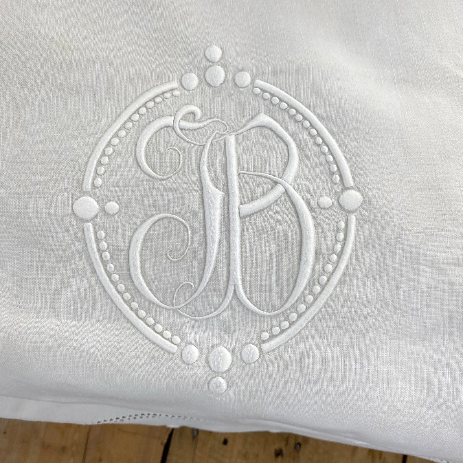 AMAZING JB monogram Polka dot 127X89 handmade sheet curtain tablecloth White qu