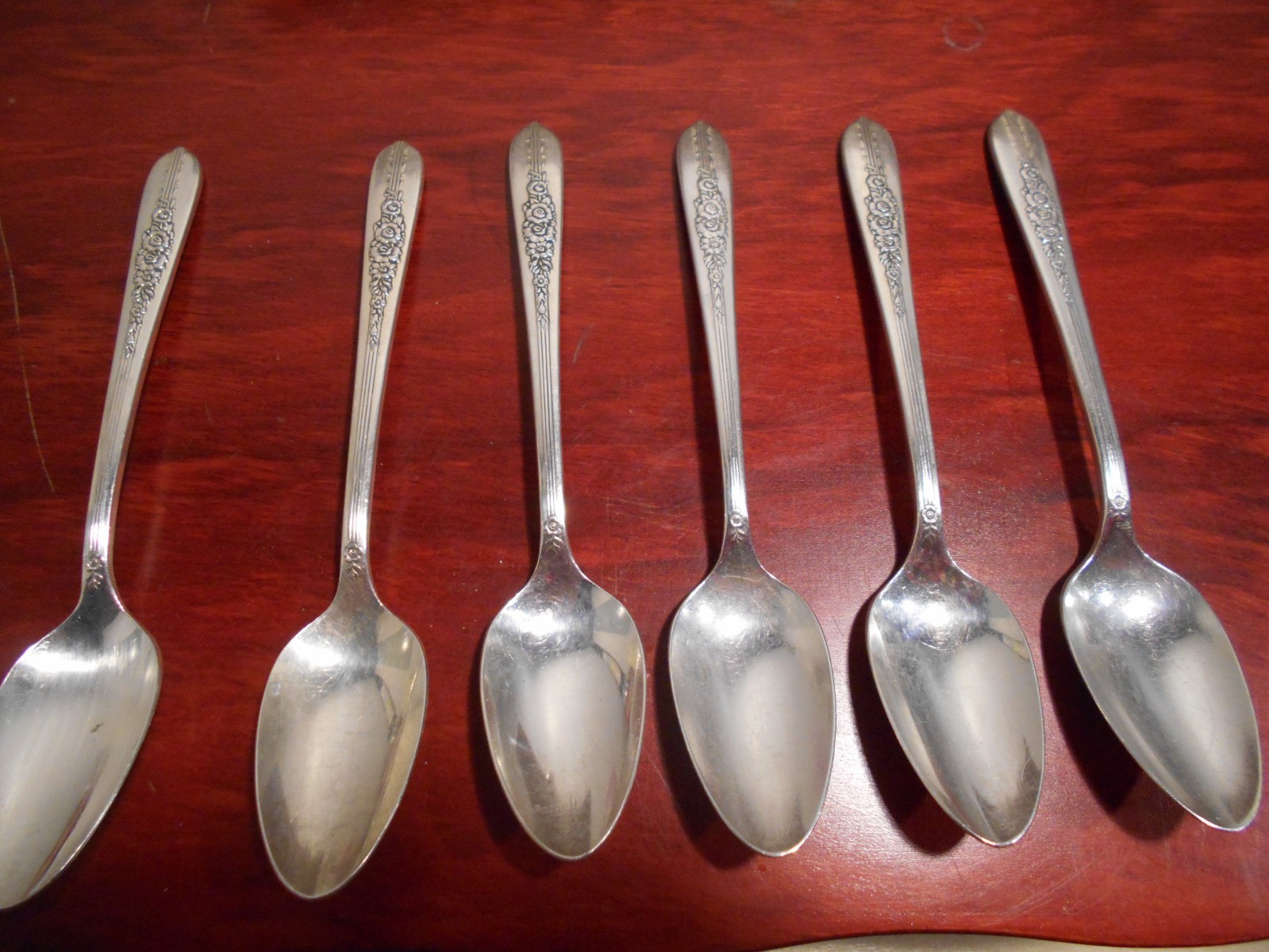 6 Nobility Plate 1939 ROYAL ROSE Pattern Teaspoons Oneida 8658