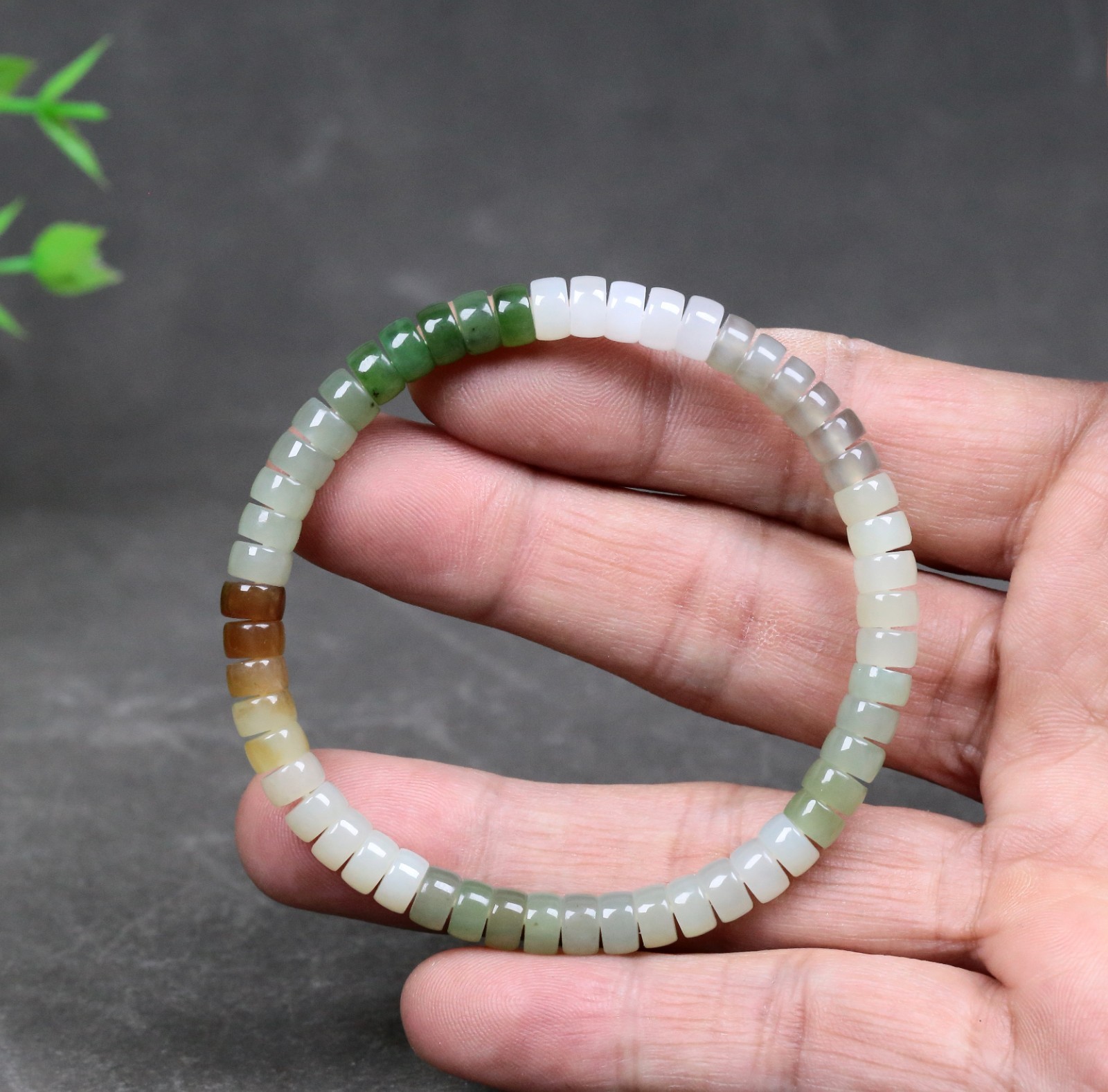 CERTIED 100% HETIAN JADE BRACELETS和田玉多宝手链，实物非常非常漂亮！ 6 mm