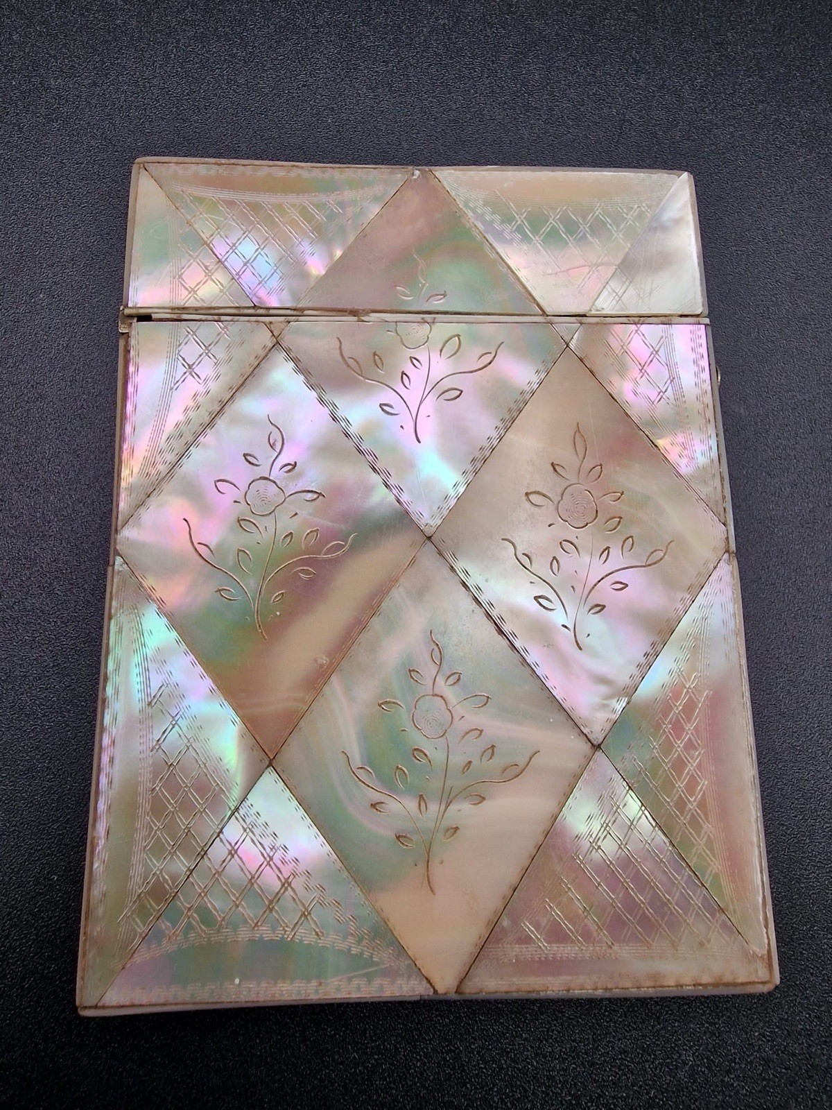 Antique Victorian Mother of Pearl ladies card case c. 1890 Engraved both sides