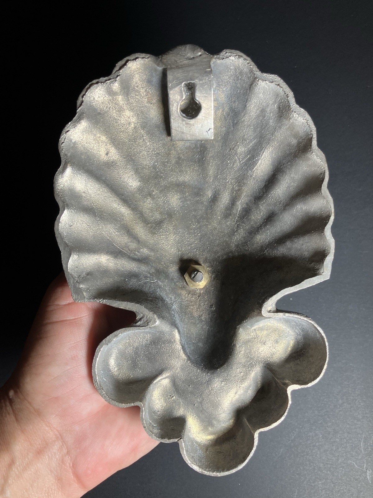 Vintage Chrome Color *Shell metal Wall Sconce * Beach * Hollywood Regency Silver