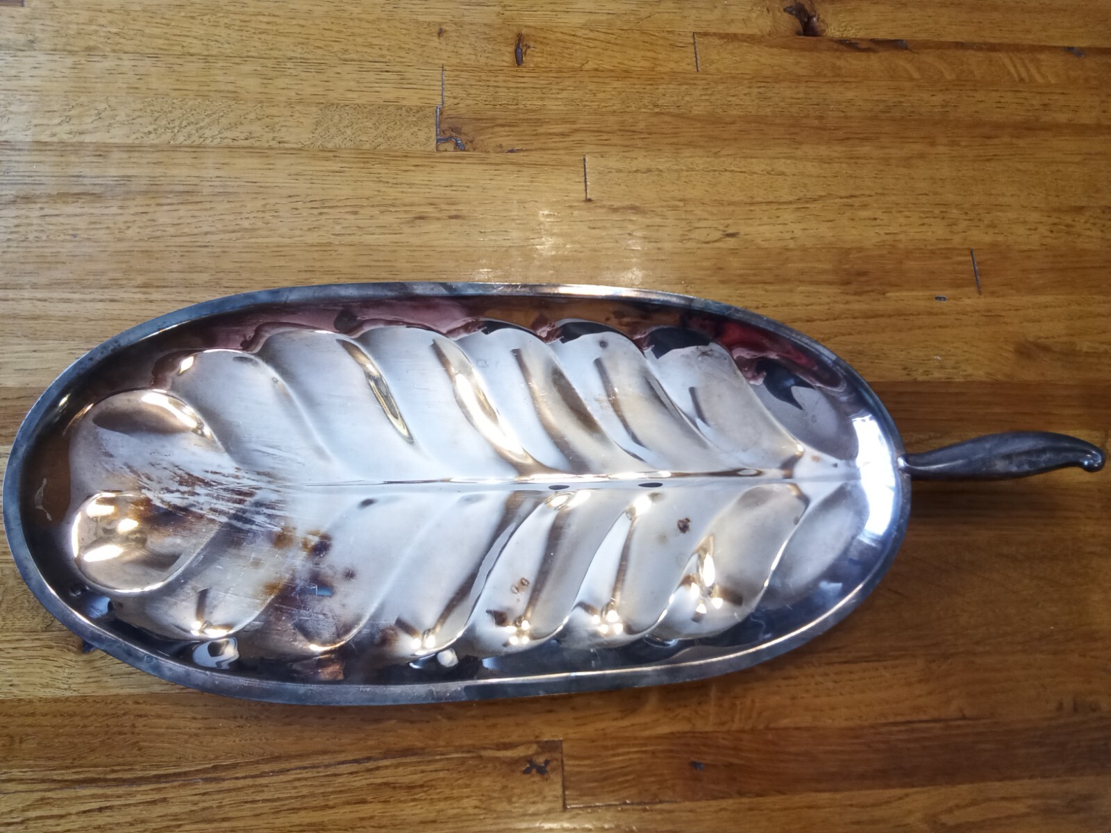 Vintage FB Rogers Silver Co 1883 Crown Trademark #5746 Leaf Serving Tray