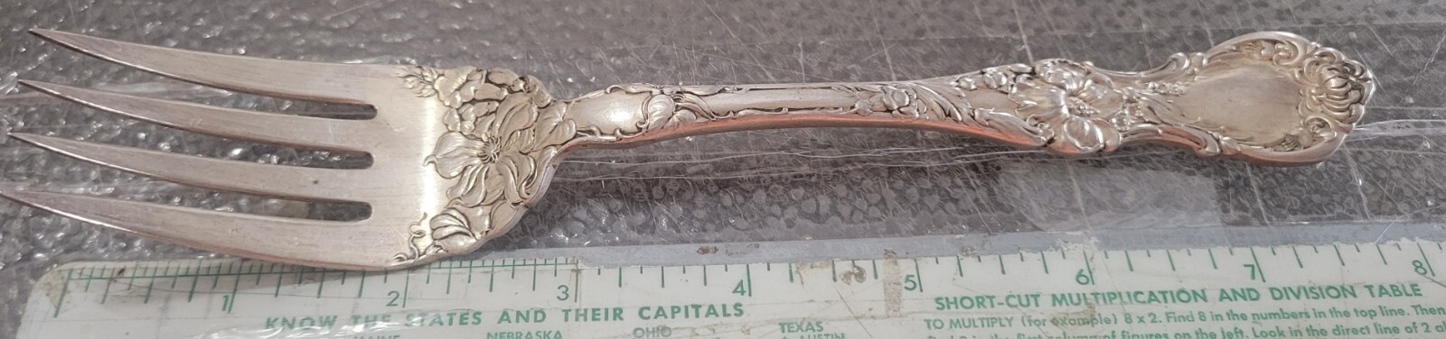 Vintage 1835 R Wallace A1 Floral 8″ Medium Solid Cold Meat Fork