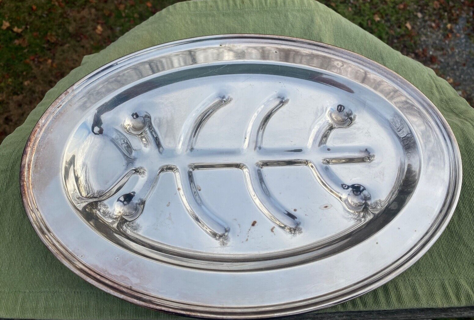 Wallace Brothers Silverplate Meat Platter With Well Footed Vintage