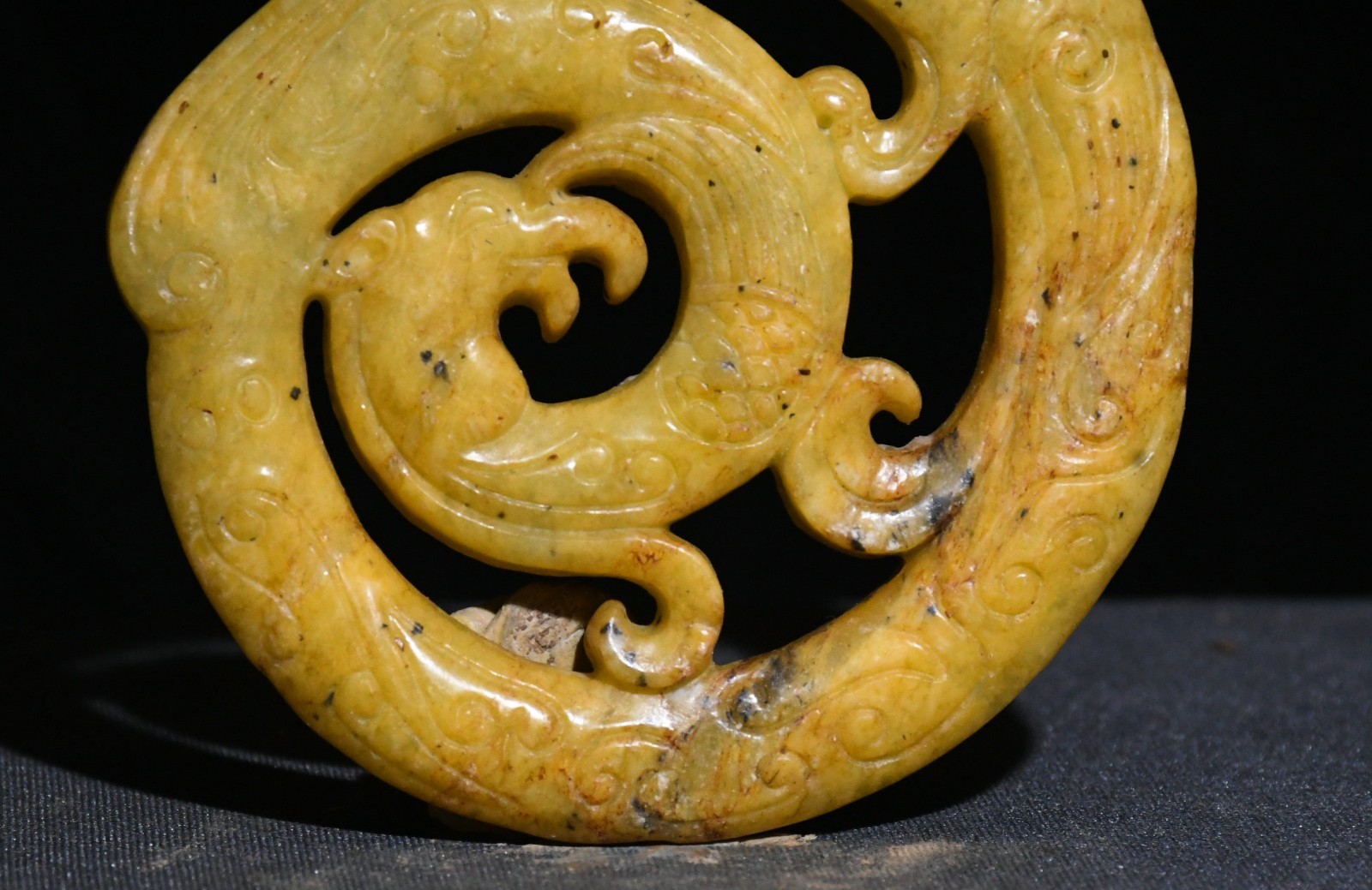 7CM China Hongshan Culture Old Jade Carved Dragon Beast Animal Amuelt Pendant