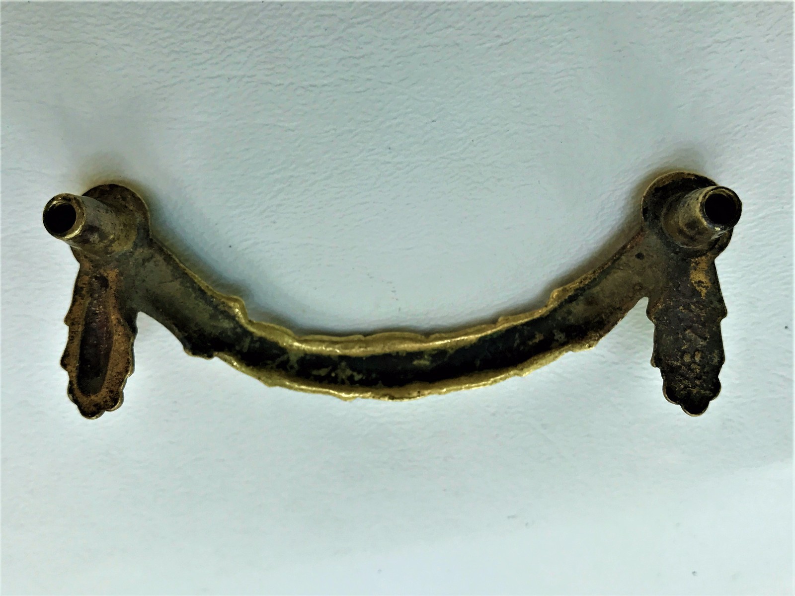 2.5”Centers Brass Antique Drawer Pull Swag French Provincial Art Deco