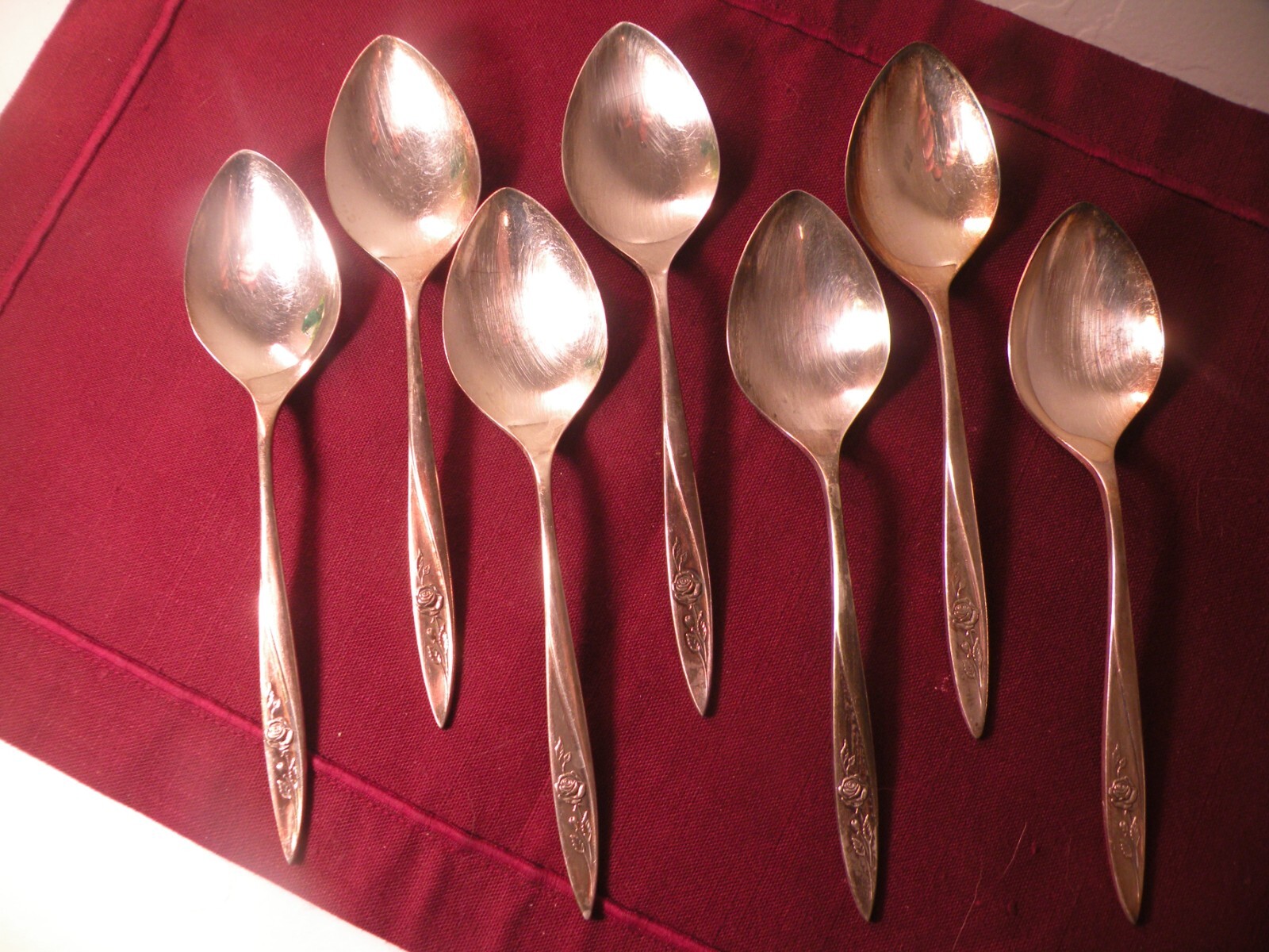 Set Of 7 Place Soup Spoons Morning Rose Oneida Community Silverplate 6 7/8″
